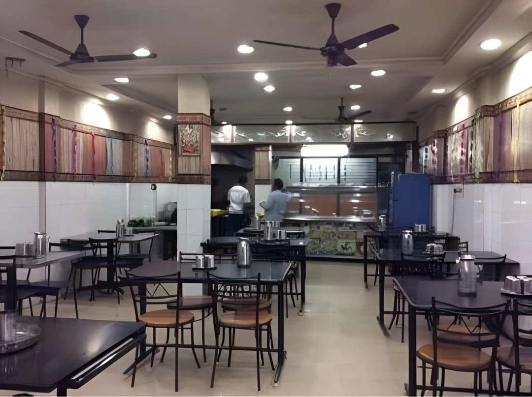 Nalas Vegetarian Restaurant — photo 1